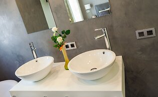 Mafloras Luxury Beach Apartment