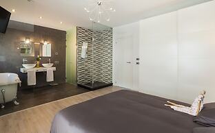 Mafloras Luxury Beach Apartment