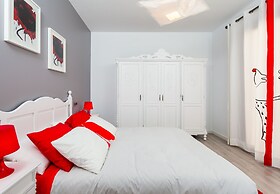 Mafloras Luxury Beach Apartment