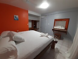 Rachel Land Apartment Suites