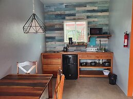 Rachel Land Apartment Suites