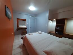 Rachel Land Apartment Suites