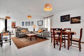 Villa With sea View and Pool