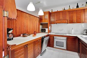 Villa With sea View and Pool