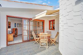 Villa With sea View and Pool