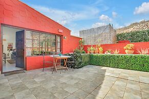 Villa With sea View and Pool