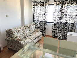 Comfortable Apartment With Wifi and Parking Space