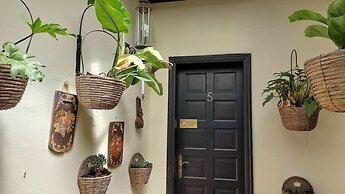 Small Studio 15m for Young People With sea View