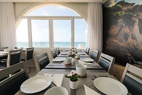 Golden Beach Guesthouse