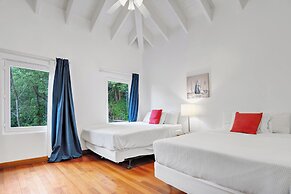 Sea Vue Luxury Vacation Condominiums