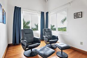 Sea Vue Luxury Vacation Condominiums