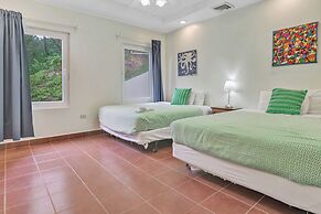 Sea Vue Luxury Vacation Condominiums
