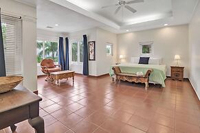 Sea Vue Luxury Vacation Condominiums