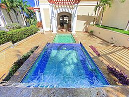 Sea Vue Luxury Vacation Condominiums