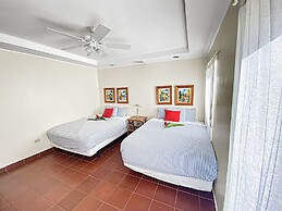 Sea Vue Luxury Vacation Condominiums