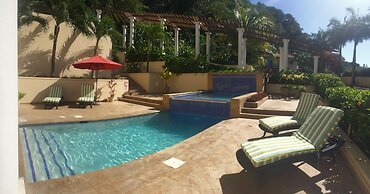 Sea Vue Luxury Vacation Condominiums