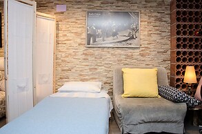 Room in Guest Room - Vacarisses- Torreblanca Estación
