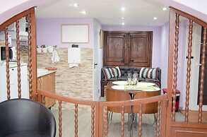 Room in Guest Room - Vacarisses- Torreblanca Estación
