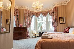Newton Manor House -7 Bedroom House