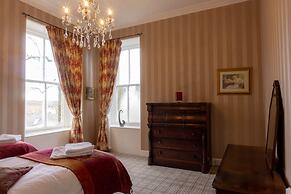 Newton Manor House -7 Bedroom House