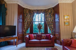 Newton Manor House -7 Bedroom House