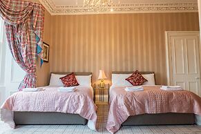 Newton Manor House -7 Bedroom House