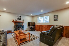 Larkspur Trail 3 Bedroom Home by RedAwning