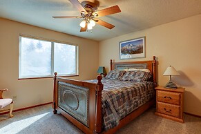 Larkspur Trail 3 Bedroom Home by RedAwning