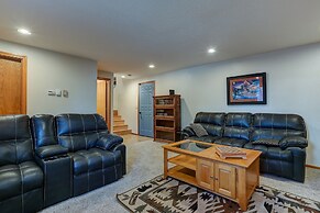 Larkspur Trail 3 Bedroom Home by RedAwning