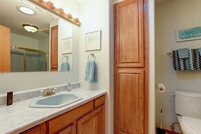 Larkspur Trail 3 Bedroom Home by RedAwning