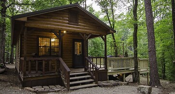 Arabella Cozy Nest With Hot Tub and Fire Pit in the Backyard by Redawn