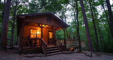 Arabella Cozy Nest With Hot Tub and Fire Pit in the Backyard by Redawn