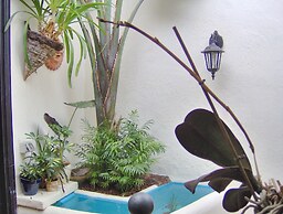 Rustic Holiday Home With Small Patio-terrace