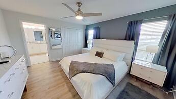 4802 LL Dream Getaway Luxury Townhome w/ Pool