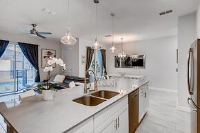 4802 LL Dream Getaway Luxury Townhome w/ Pool