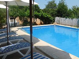 Charming Villa With Private Pool