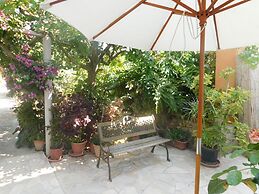 Charming Villa With Private Pool