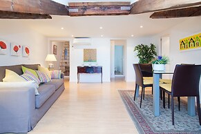 Duplex Plaza Santa Ana