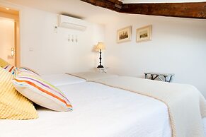 Duplex Plaza Santa Ana