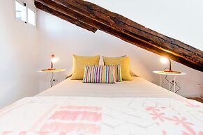 Duplex Plaza Santa Ana