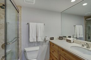 The Lodge at Vail 2 BR Condo in the Heart of Vail by RedAwning - Save 