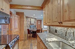 The Lodge at Vail 2 BR Condo in the Heart of Vail by RedAwning - Save 