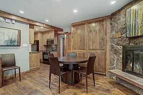 The Lodge at Vail 2 BR Condo in the Heart of Vail by RedAwning - Save 