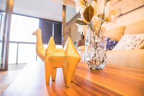 Modern 2bed2bath APT at Neutral Bayparking+wifi