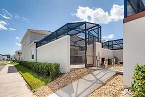 4801 ML - Ideal Retreat Townhome Oasis With Pool