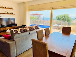 Luxury Villa Investingspain With sea Views, Pool and Jacuzzi
