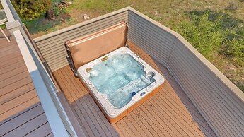 Jackpine Lane #6 by Village Properties at Sunriver