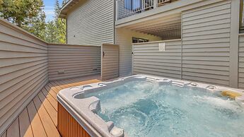 Jackpine Lane #6 by Village Properties at Sunriver