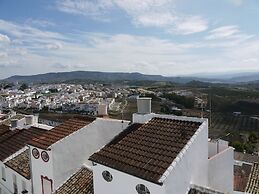 Lemon Tree Patio-mountain View, Delightful Home in Olvera-cadiz-andalu