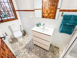 Lemon Tree Patio-mountain View, Delightful Home in Olvera-cadiz-andalu